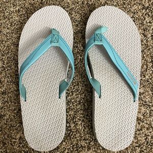 Women’s Columbia Flip Flops. Size 7.